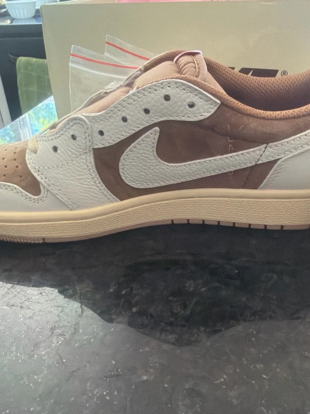 Jordan low top